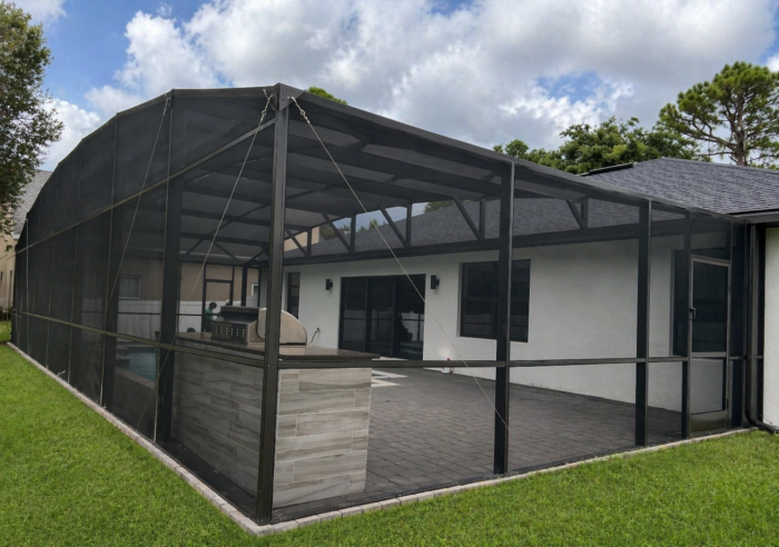 Pool screen enclosure